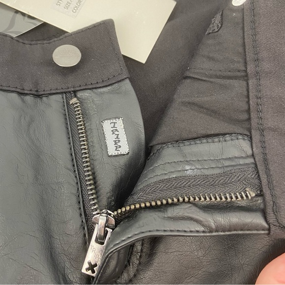 NWT Tripp NYC x Torrid Faux Leather Pleather Front Black Skinny Jeans Size 16 - Picture 11 of 13